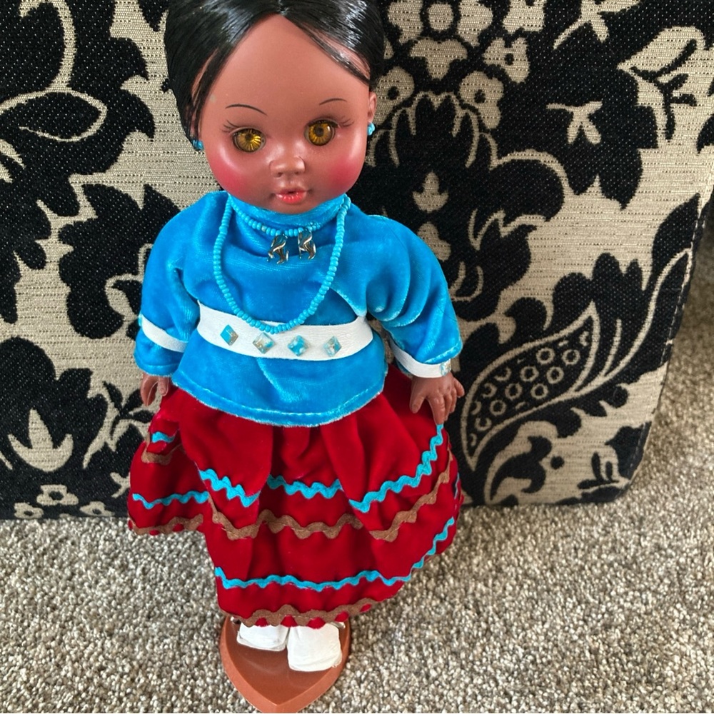 Vintage Carson Doll Navaho Princess 11” W Papoose Original Tag Intact